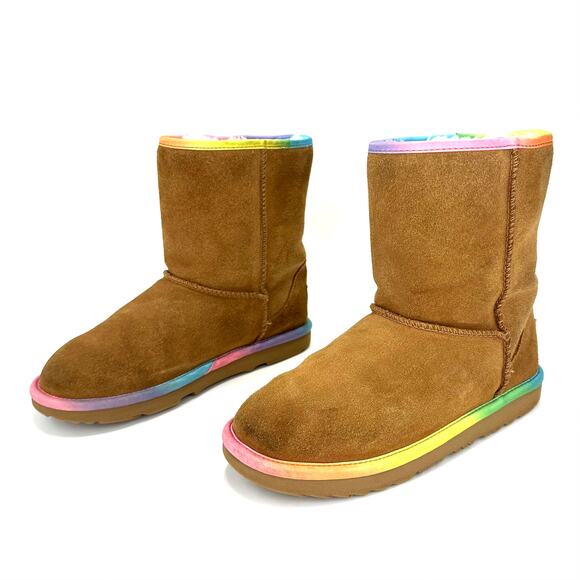 UGG Big Kids Classic Short Rainbow Winter Boot Size 6 Tan Leather Cold Weather - Picture 2 of 12